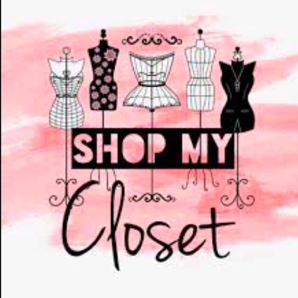 Hi, welcome to my closet 🤗💕